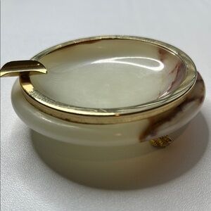 1960’s Vintage Onyx footed Ashtray